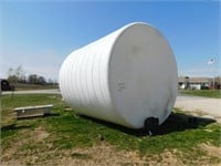 9000 GALLON POLY TANK