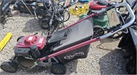 Honda GXV lawn mower