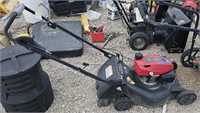 Honda GCV lawn mower