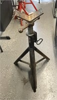 Adjustable Pipe Stand