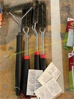 4 Weber grille scrubbers