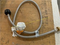 Gas regulator hose