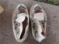 Leather Moccasins, Beaded, Guilfair, qty 1 ea
