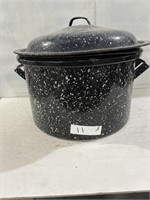 Granite Ware Pot with Lid