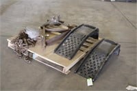 Set Of Car Ramps, Adjustable Hitch, 3-Point Hitch,