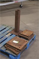 Iron Post/Stand Approx 24" Tall,3/4"&1/2" Thick