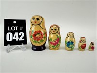 Vintage Russian Nesting Dolls (5)