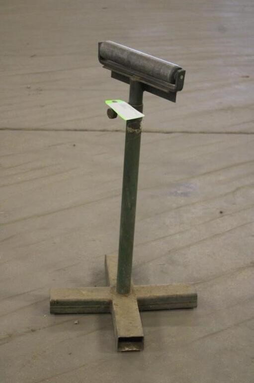 Out Feed Roller Stand