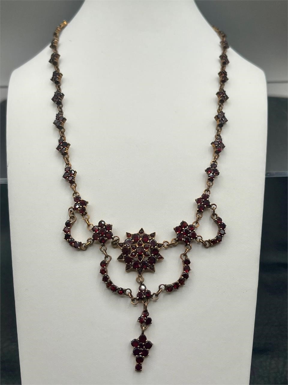 Antique Garnet Necklace | Live and Online Auctions on HiBid.com