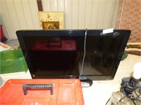 PHILLIPS FLAT PANEL TV WITH REMOTE