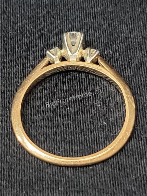 14 - 18KT GOLD DIAMOND RING