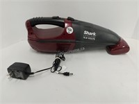 SHARK HAND VACUUM - 15.6V RECHARGEABLE
