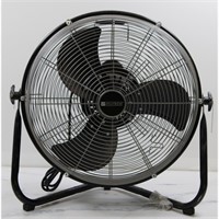 Utilitech 18-in 3-Speed Oscillating Floor Fan