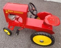 Gibson Super D Jr. Pedal Tractor