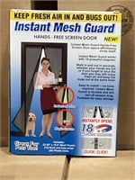 Instant Mesh Guard Hands Free Screen Door