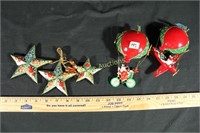 CHRISTMASN ORNAMENTS