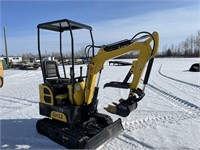 AGT INDUSTRIAL QH12 MINI EXCAVATOR, YELLOW