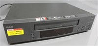 RCA VR564 VCR TAPE PLAYER, POWERS ON UNTESTED