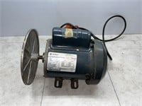 3/4hp motor with 8" plate for sandpaper disc -