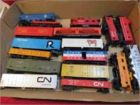 Box Lot HO Model Train Rolling Stock Collection