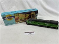 Athearn, Burlington Northern U-28B #5757