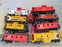 Box Lot HO Ore Cars & Caboose Rolling Stock Trains