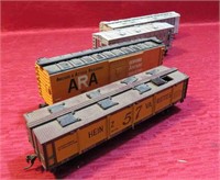 HO Lot 4 Rolling Stock Box Cars Hienz 57 MORE