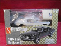 AMT Proshop 1967 Ford Mustang GT 1:25 Model Kit