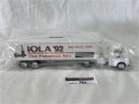 IOLA, 1992 Semi Truck & Trailer