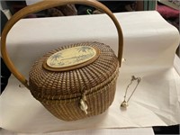Nantucket Basket Purse with matching necklace