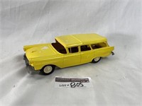 PMC, 1957 Ford Station wagon, Yellow