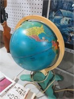 FISCHER PRICE LIGHT UP GLOBE