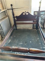Antique Cherry Cannonball Full-Size 4-Poster Bed