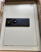 J - QUARTERMASTER SECURITY WALL SAFE NEW (G67)