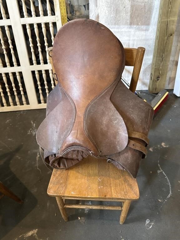 English Saddle