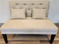 J - 2-PERSON OCCASIONAL SETTEE (L21)