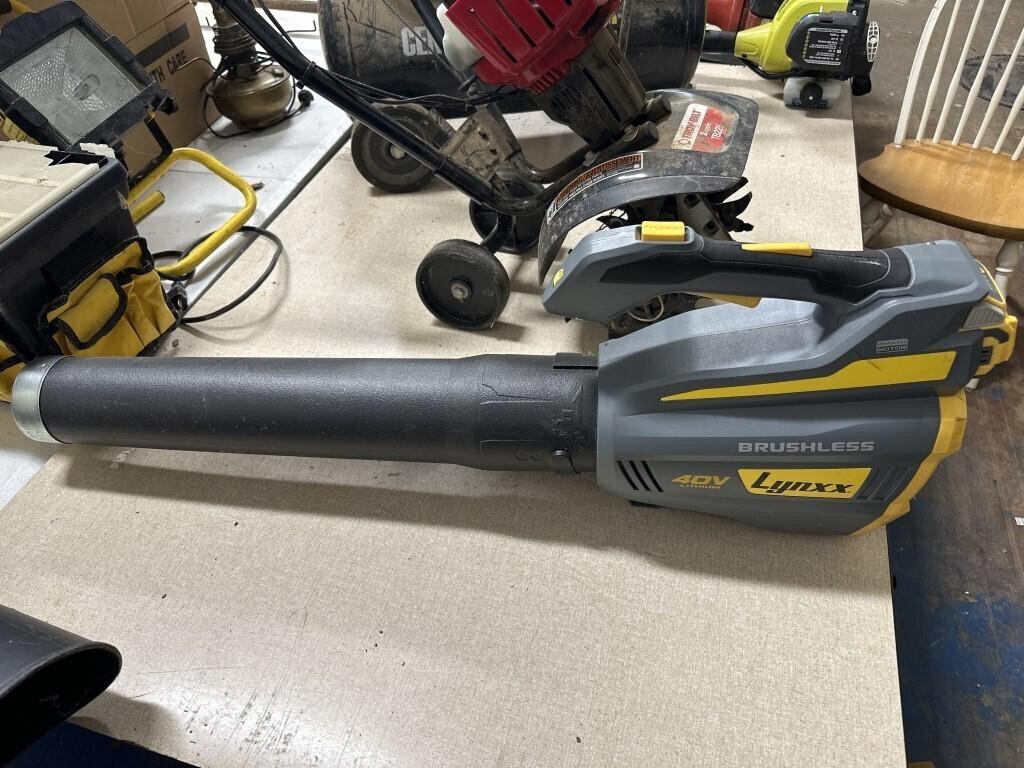 Lynxx 40 Volt Cordless Blower