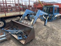 Ford 7600 Loader with Bucket