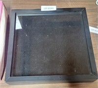 SHADOW BOX STYLE DISPLAY BOX