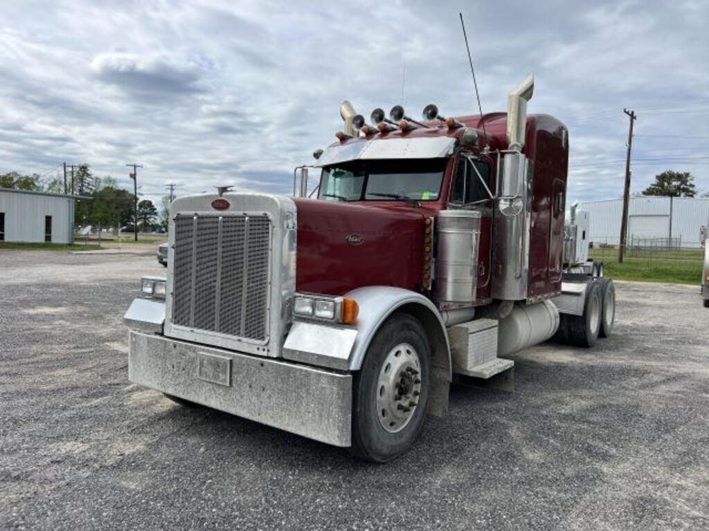 2000 Peterbilt 379 Truck Tractor