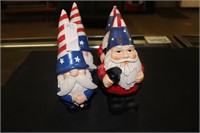 4- holiday gnome figures one damaged (display)