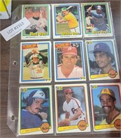 18 '70s AND '80s BASEBALL SPORTS TRADING CARDS