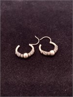 .925 Silver Pierced Earrings TW: 3.1g