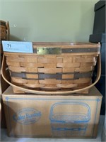 1992 Longaberger Cake Basket