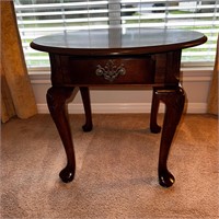 Vintage Queen Anne Style Cherry Side Table