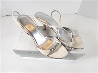 GUC Anne Klein Heels (Size: 8 1/2)