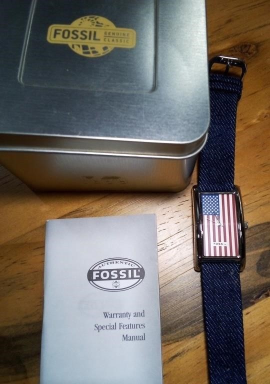 Z - NORDSTROM FOSSIL AMERICAN FLAG WATCH (A6)