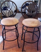 Q - PAIR OF MATCHING BAR STOOLS (K65)