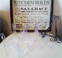 Q - KITCHEN RULES WALL DECOR & PLATE STANDS
