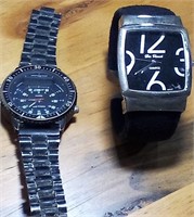 Z - LOT OF 2 WATCHES (A11)